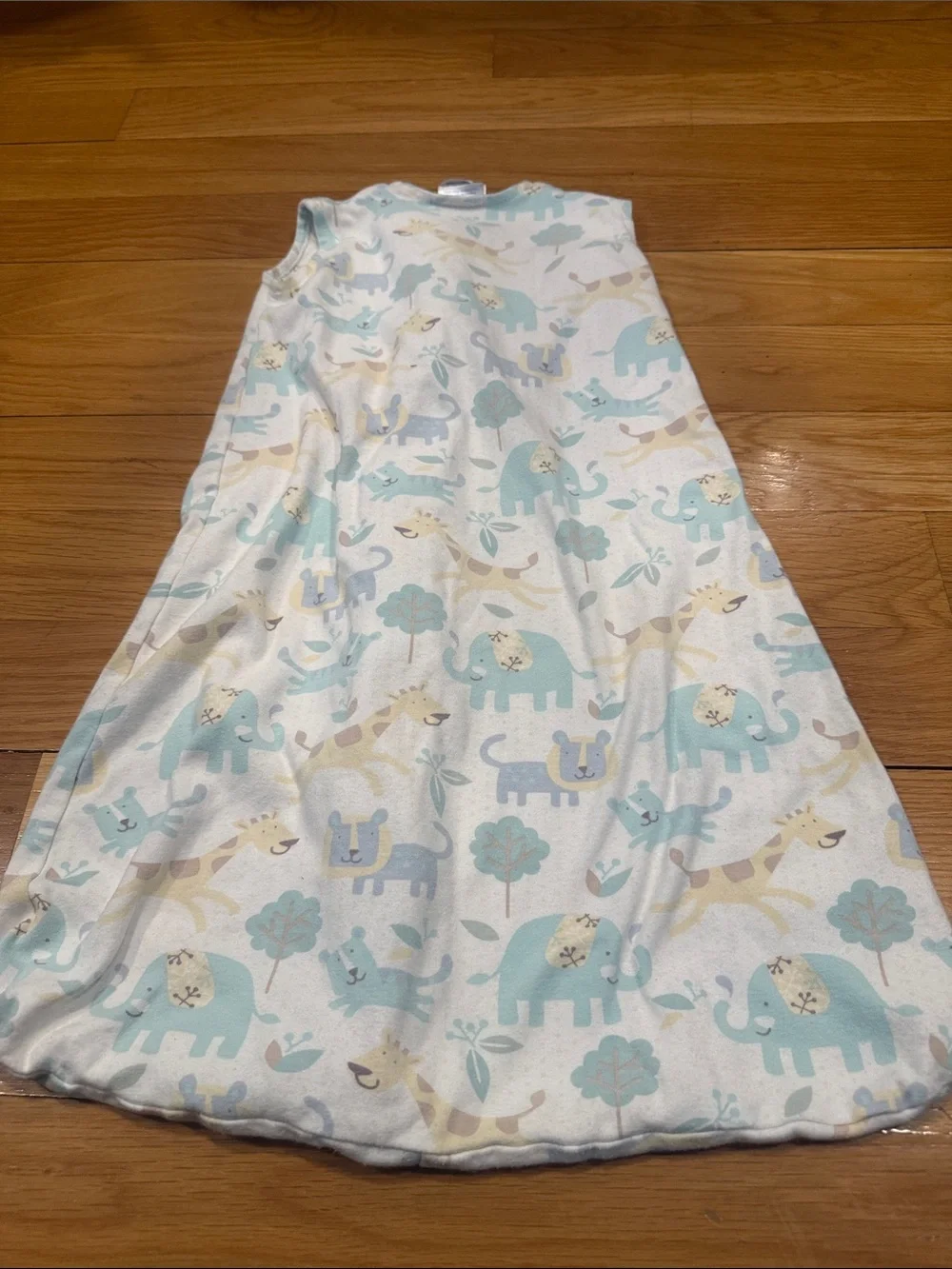 Halo sleepsack  size small . Birth to 6 months.